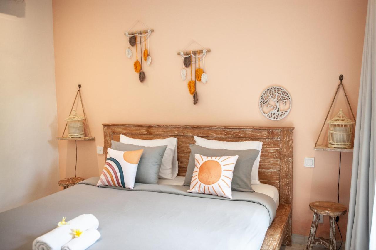 The Spare Room Bali Canggu Εξωτερικό φωτογραφία