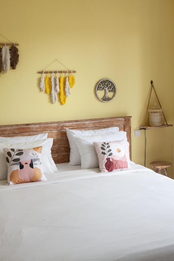 The Spare Room Bali Canggu Εξωτερικό φωτογραφία