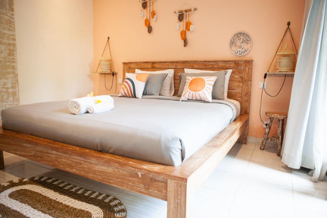 The Spare Room Bali Canggu Εξωτερικό φωτογραφία