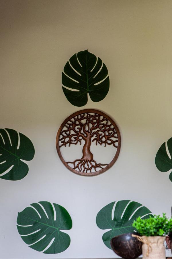 The Spare Room Bali Canggu Εξωτερικό φωτογραφία