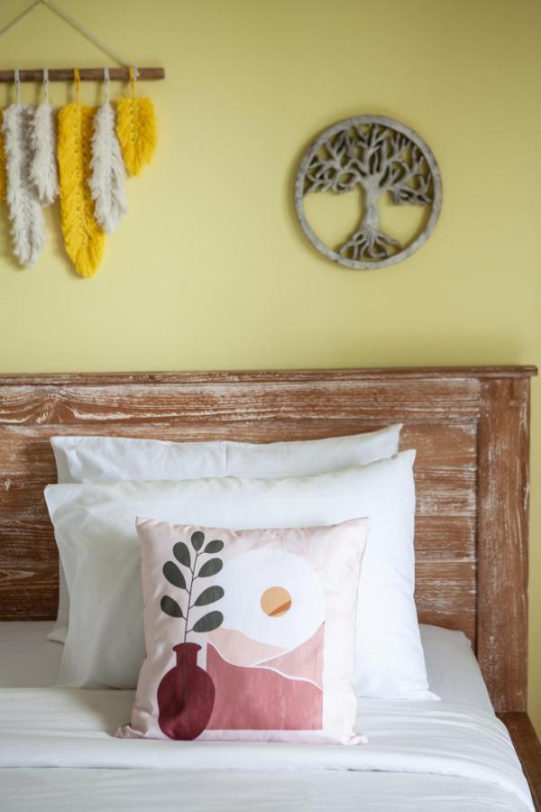 The Spare Room Bali Canggu Εξωτερικό φωτογραφία