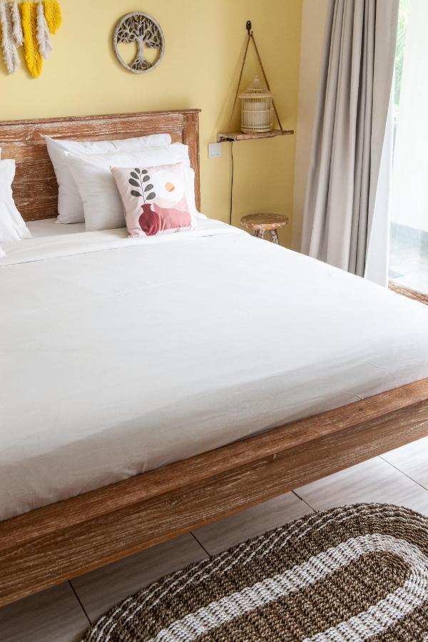 The Spare Room Bali Canggu Εξωτερικό φωτογραφία