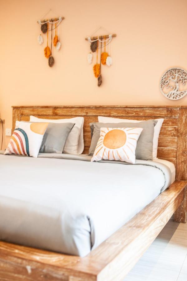The Spare Room Bali Canggu Εξωτερικό φωτογραφία