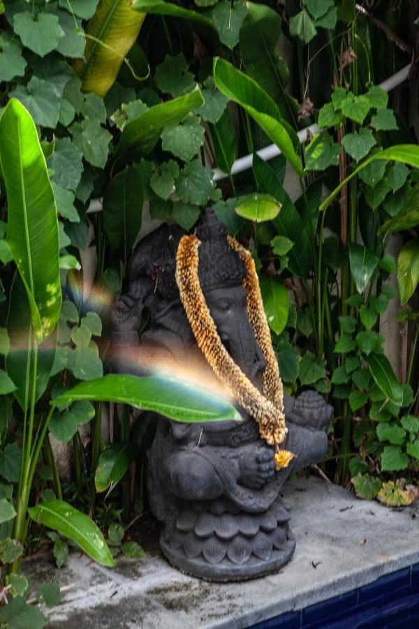 The Spare Room Bali Canggu Εξωτερικό φωτογραφία