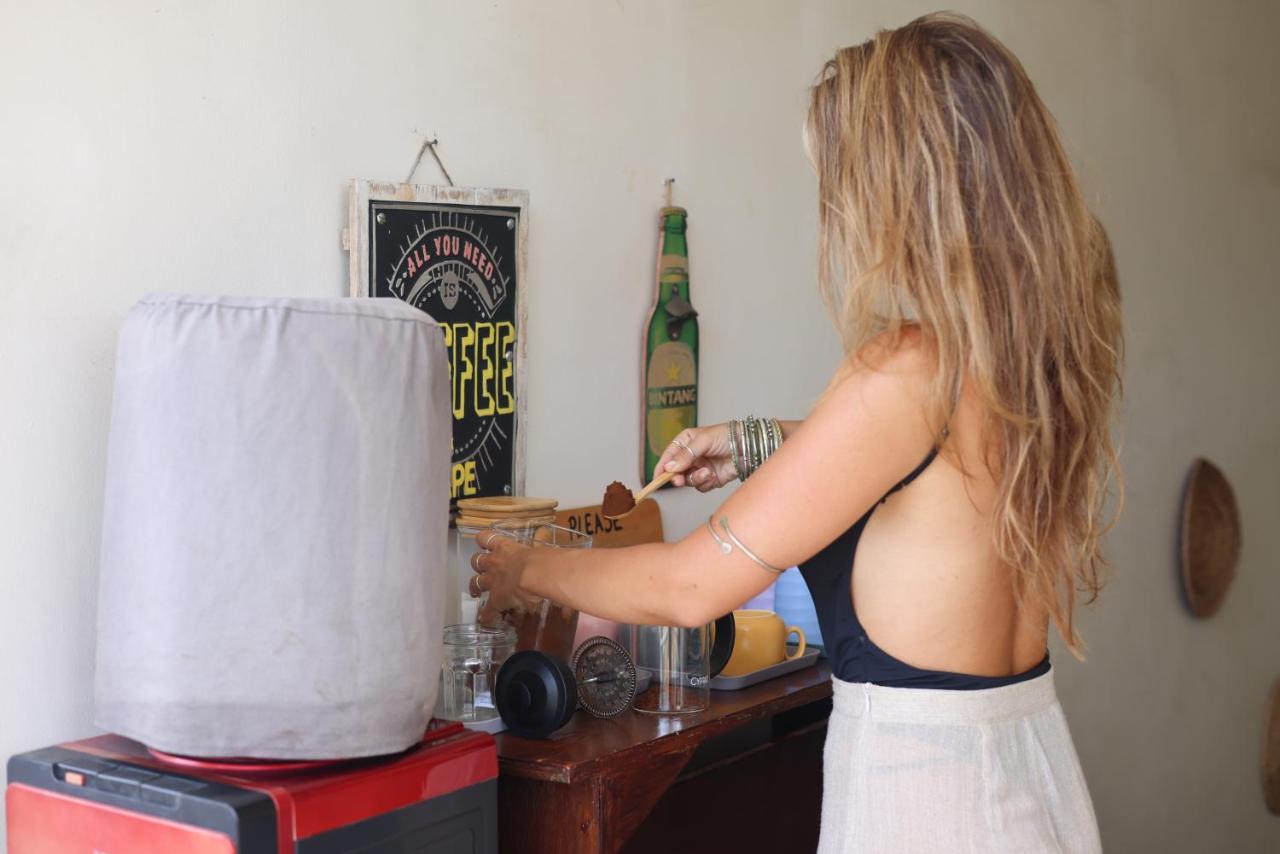 The Spare Room Bali Canggu Εξωτερικό φωτογραφία